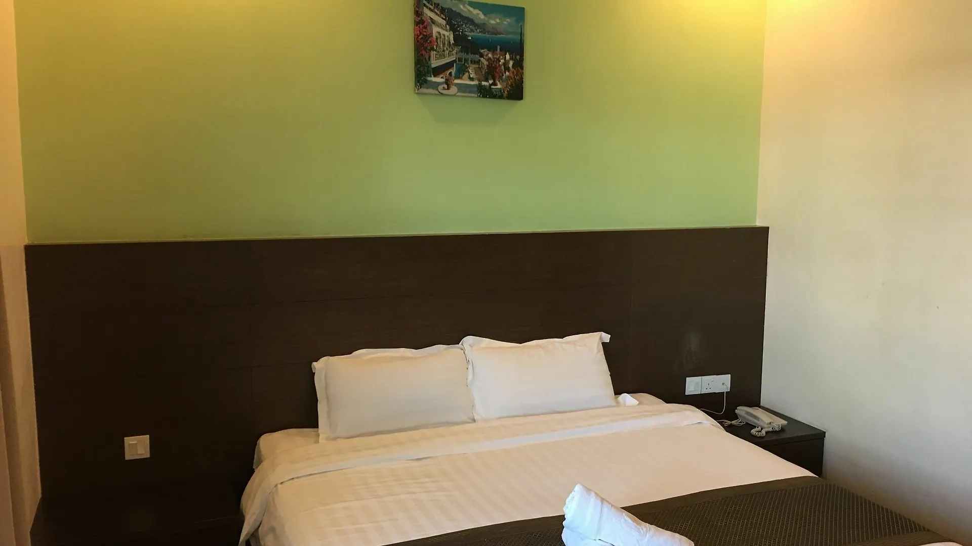 Lintas Plaza Hotel Kota Kinabalu 0*,